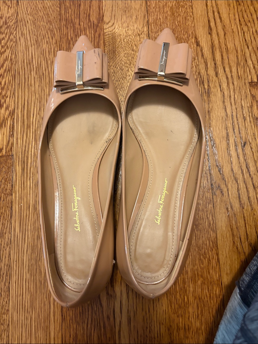 Salvatore Ferragamo Nude Patent Leather Bow Pointed-Toe Flats